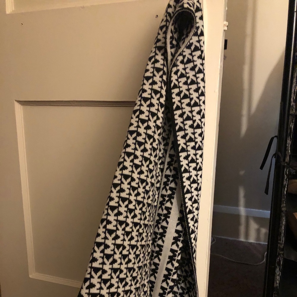 Michael Kors Scarf 🧣